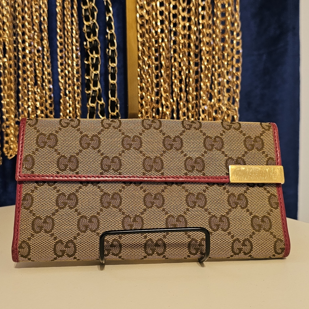 Gucci Beige and Hot Pink Monogram Clutch